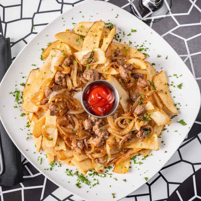 BEEF & CHIPS.